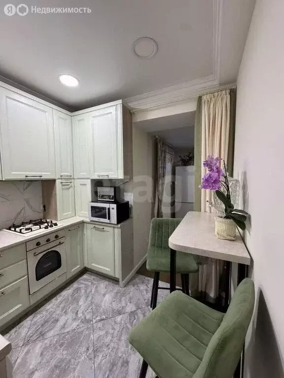 3-комнатная квартира: Севастополь, улица Ефремова, 14 (42.6 м) - Фото 1