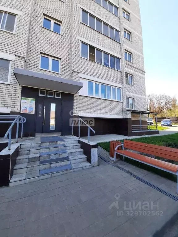 2-к кв. Липецкая область, Липецк ул. Нахимова, 5 (52.7 м) - Фото 0