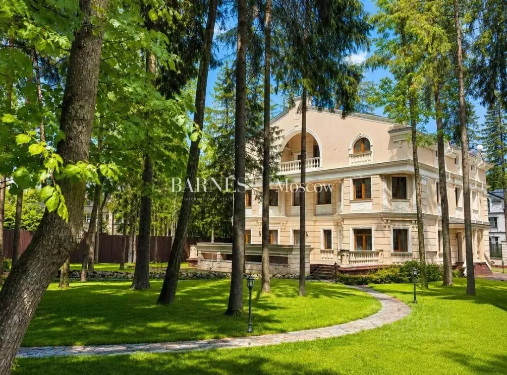 Дом в Московская область, Одинцовский городской округ, д. Жуковка, ... - Фото 1