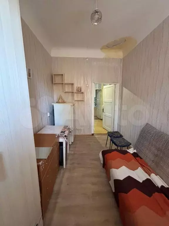 Комната 10 м в 3-к., 2/6 эт. - Фото 1