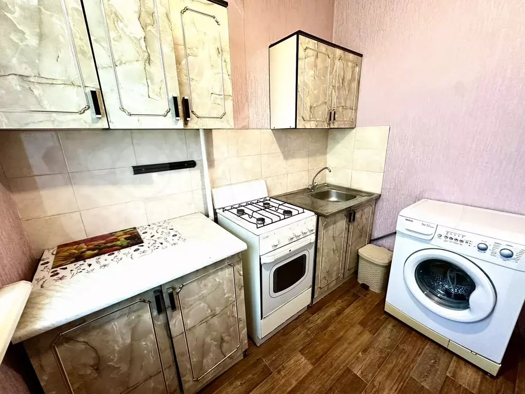 1-к. квартира, 30 м, 1/5 эт. - Фото 0