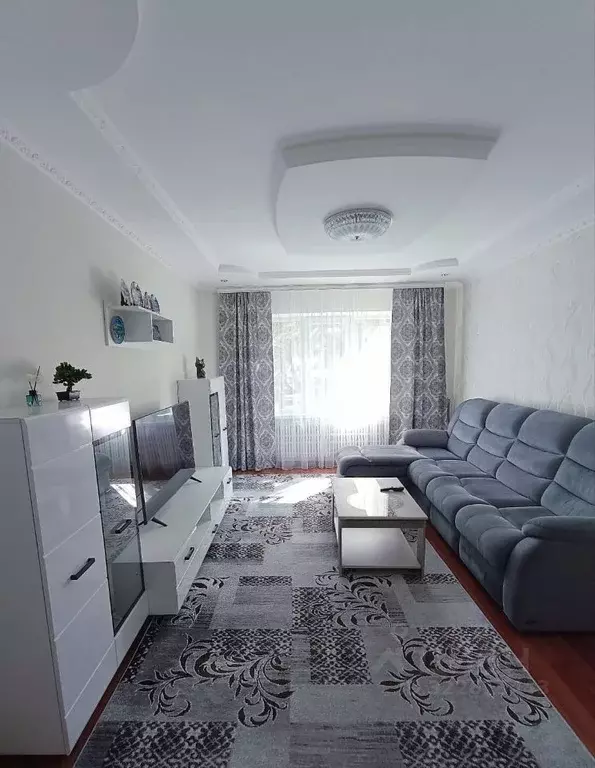 3-к кв. Омская область, Омск ул. Алексея Полторацкого, 50 (63.9 м) - Фото 1