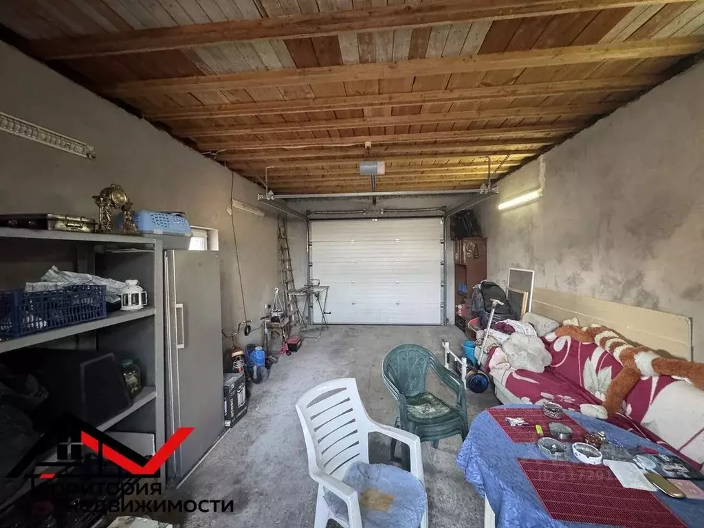 Дом в Севастополь ул. Авдеева, 71 (200 м) - Фото 1
