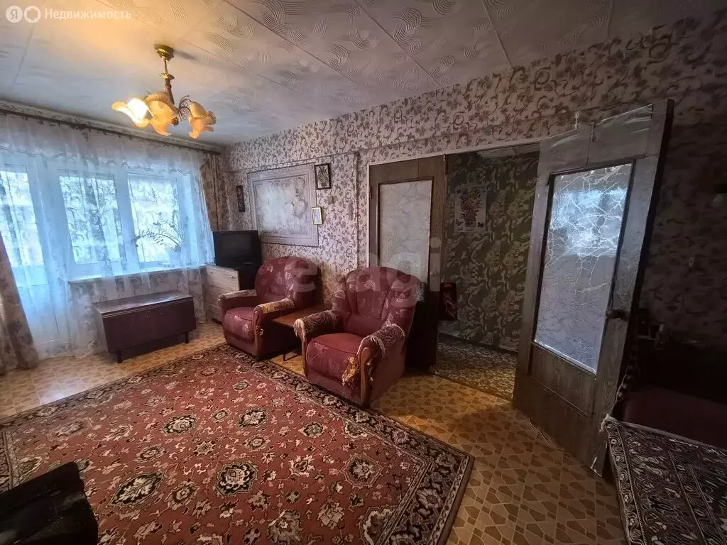 3-комнатная квартира: Белые Берега, улица Ромашина, 10 (44.9 м) - Фото 2