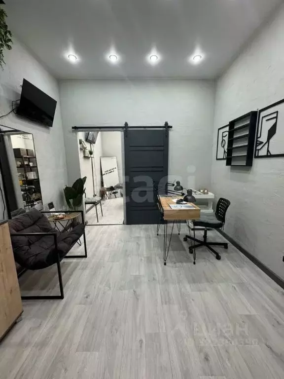 Офис в Ямало-Ненецкий АО, Новый Уренгой Сибирская ул., 31А (21 м) - Фото 0