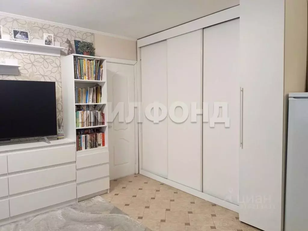 2-к кв. Новосибирская область, Новосибирск просп. Дзержинского, 53 ... - Фото 1
