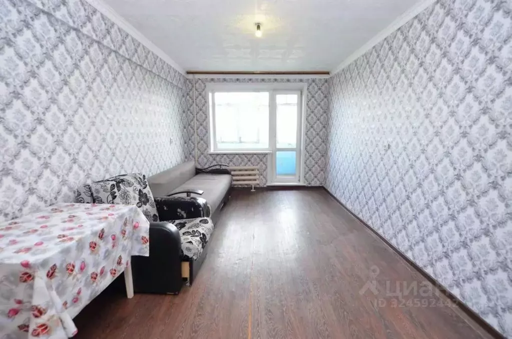 1-к кв. Омская область, Омск Керченская ул., 46 (44.0 м) - Фото 1