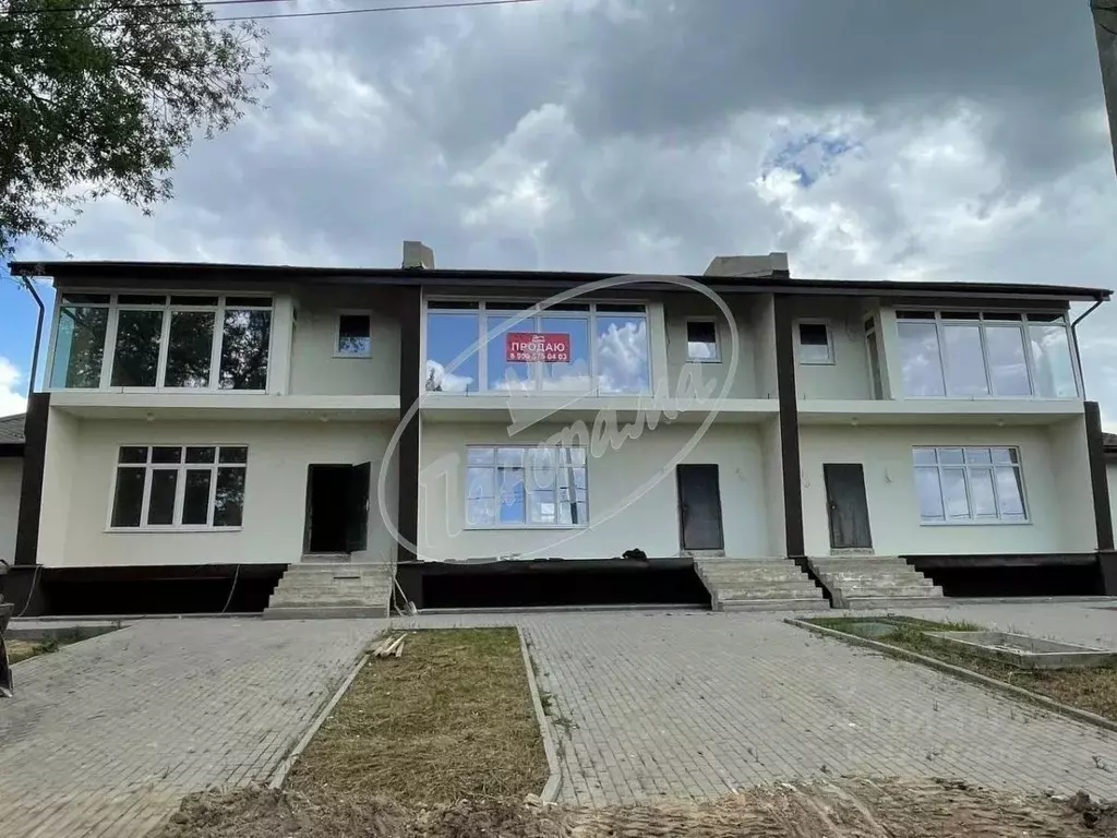 Таунхаус в Калужская область, Калуга городской округ, д. Желыбино ул. ... - Фото 1