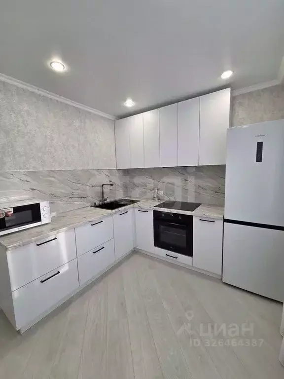 1-к кв. Тюменская область, Тюмень ул. Николая Никитина, 2к1 (41.0 м) - Фото 0