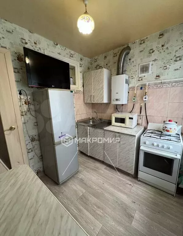 2-к. квартира, 42,3 м, 2/3 эт. - Фото 0