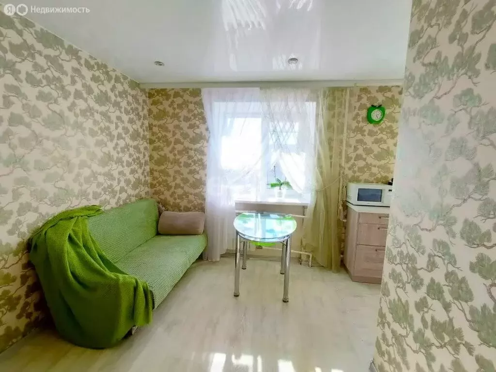 4-комнатная квартира: Хабаровск, улица Шелеста, 73 (61.5 м) - Фото 1