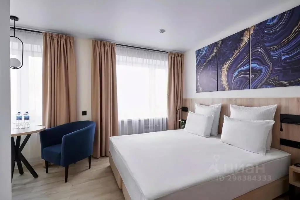 Комната Свердловская область, Екатеринбург просп. Ленина, 40 (10.0 м) - Фото 1