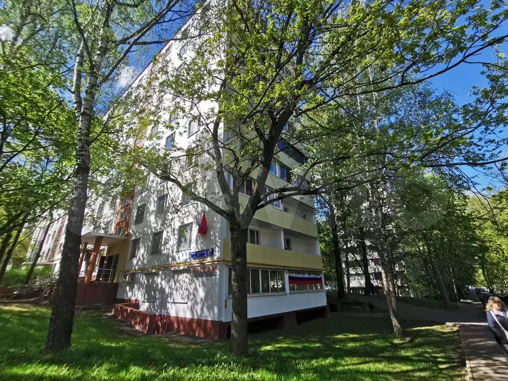 Комната 11,6 м в 3-к., 1/9 эт. - Фото 0