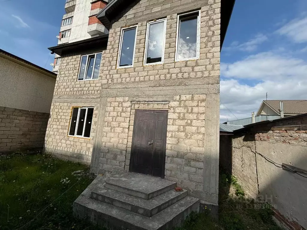 Дом в Кабардино-Балкария, Нальчик Пятигорская ул., 17 (270 м) - Фото 0