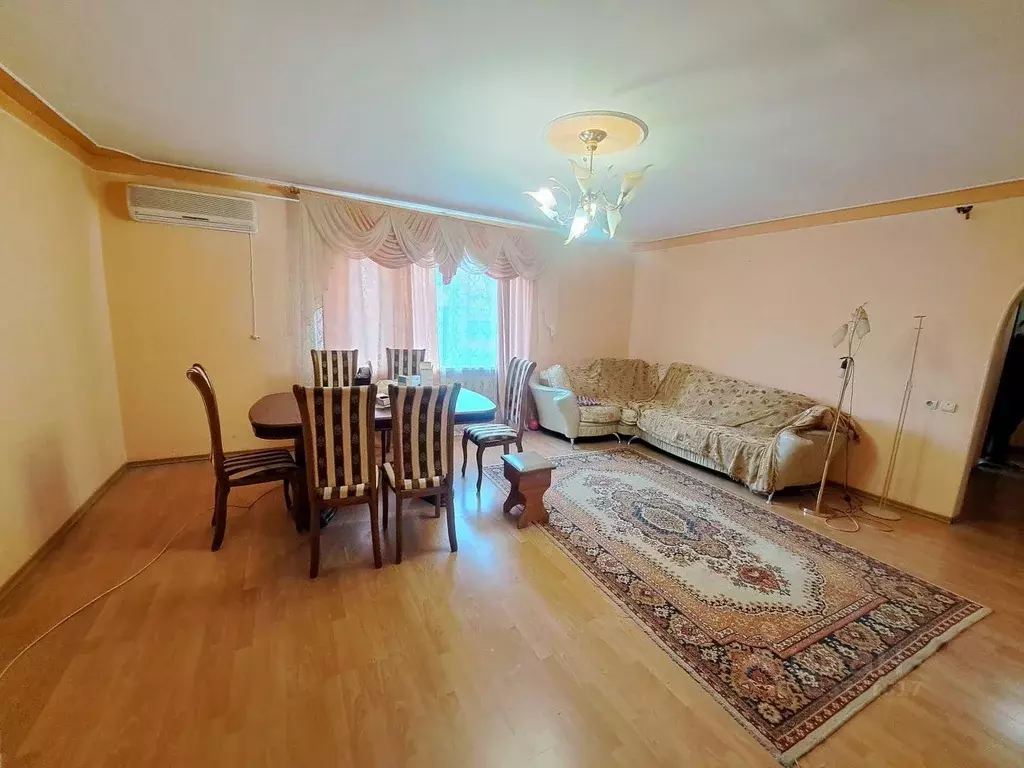 Дом в Ростовская область, Ростов-на-Дону ул. Щербакова, 70/35 (200 м) - Фото 1