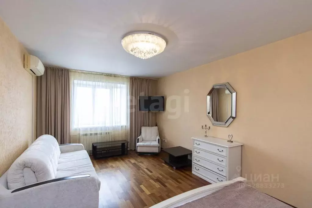 1-к кв. Тюменская область, Тюмень ул. Малыгина, 2 (54.4 м) - Фото 1