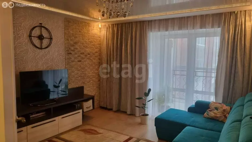 3-комнатная квартира: Томск, улица Ивана Черных, 75 (72.6 м) - Фото 1