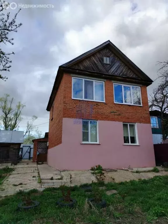 Дом в посёлок городского типа Кугеси, Дачный переулок (104.3 м) - Фото 0