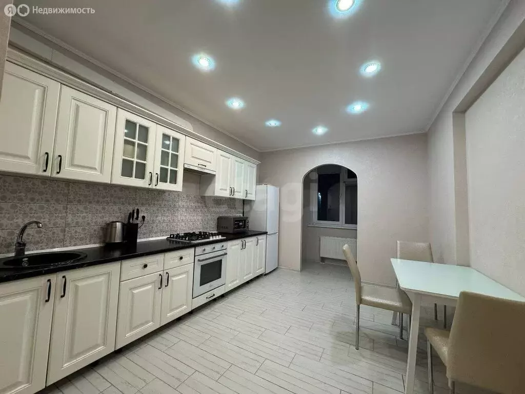 1-комнатная квартира: Симферополь, улица Тургенева, 11Б (54 м) - Фото 0