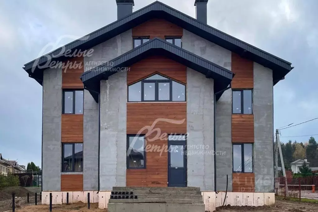 Дом в Москва д. Ширяево, ул. Русское Поле, 24 (388 м) - Фото 1