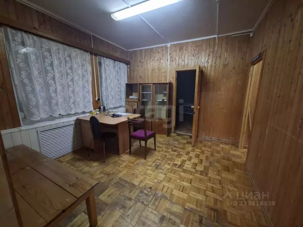 Офис в Удмуртия, Кезский район, пос. Кез Подлесная ул., 2 (113 м) - Фото 1