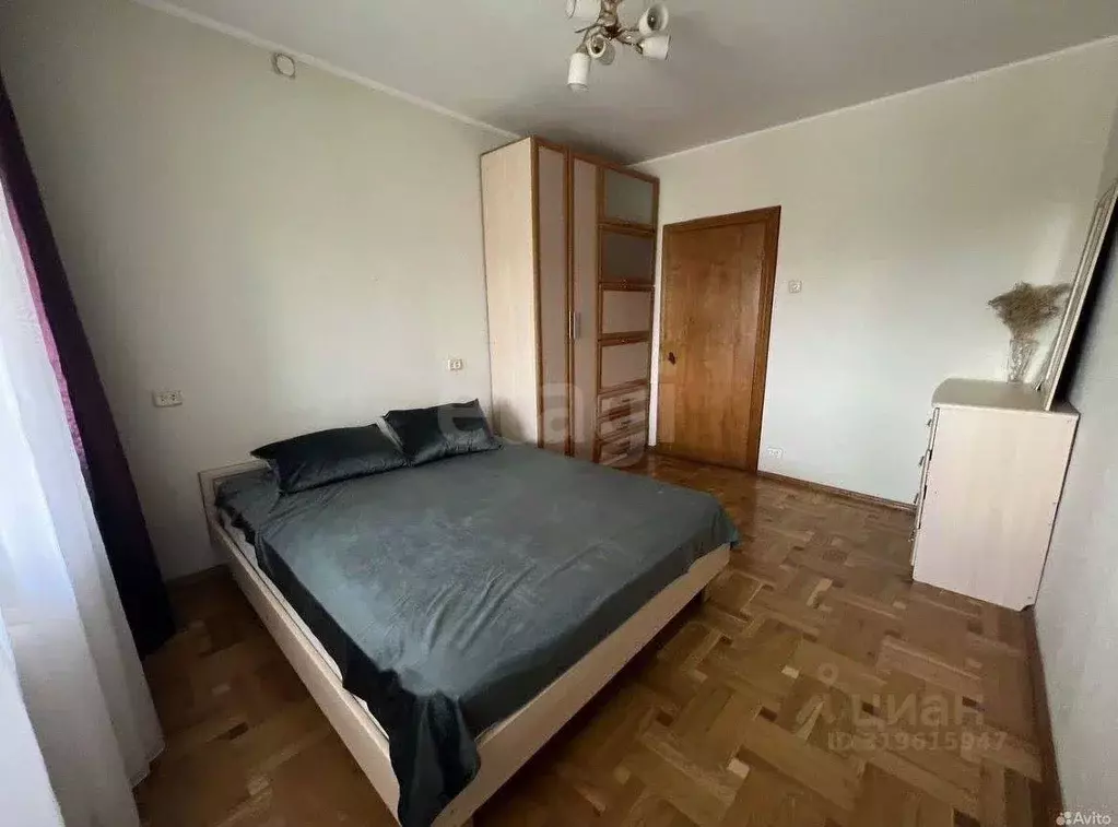 3-к кв. Крым, Симферополь просп. Победы (63.0 м) - Фото 0