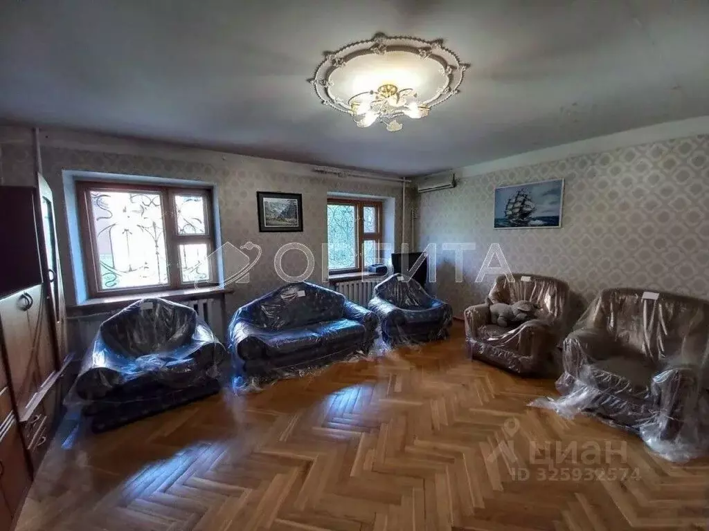 4-к кв. Тюменская область, Тюмень ул. Малыгина, 56 (142.5 м) - Фото 0