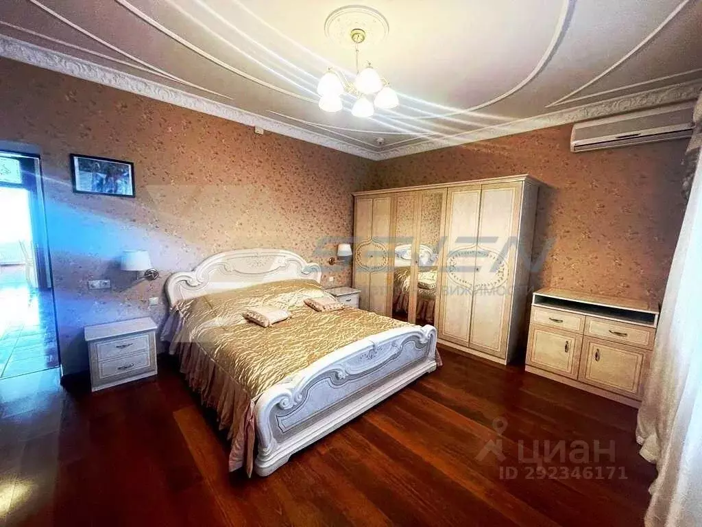 3-к кв. Севастополь ул. Адмирала Юмашева, 4Б (104.0 м) - Фото 0