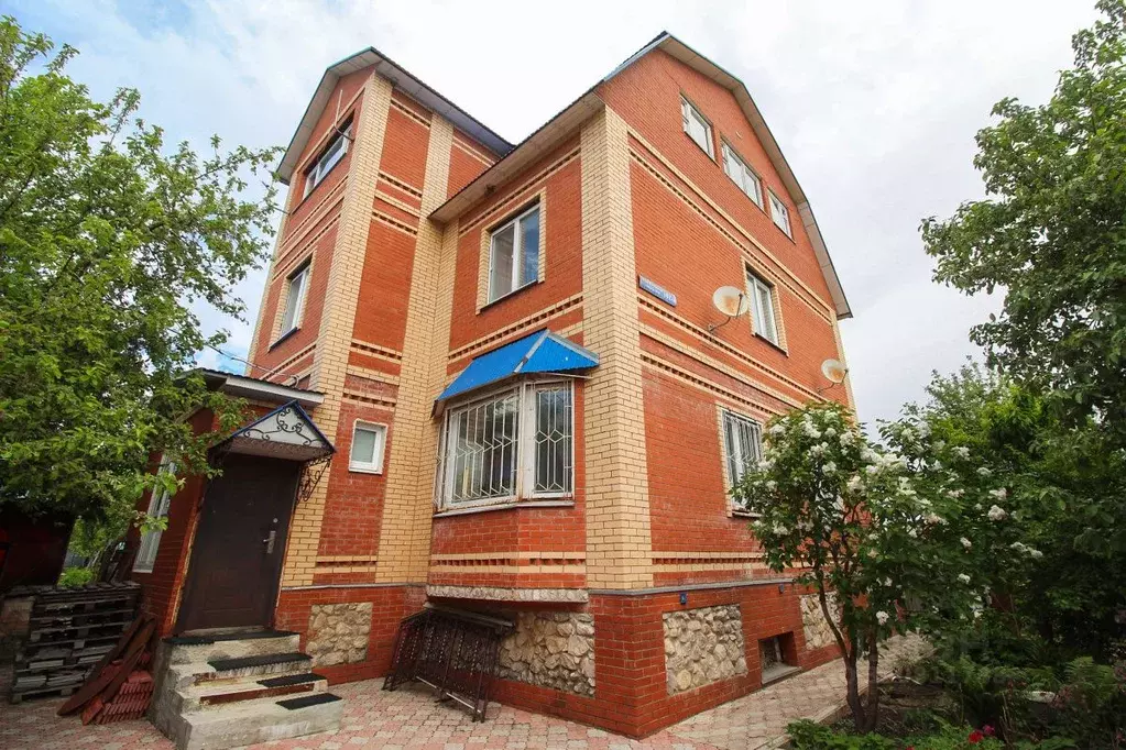 Дом в Тульская область, Венев Юго-Восточный мкр, 42А (211 м) - Фото 1