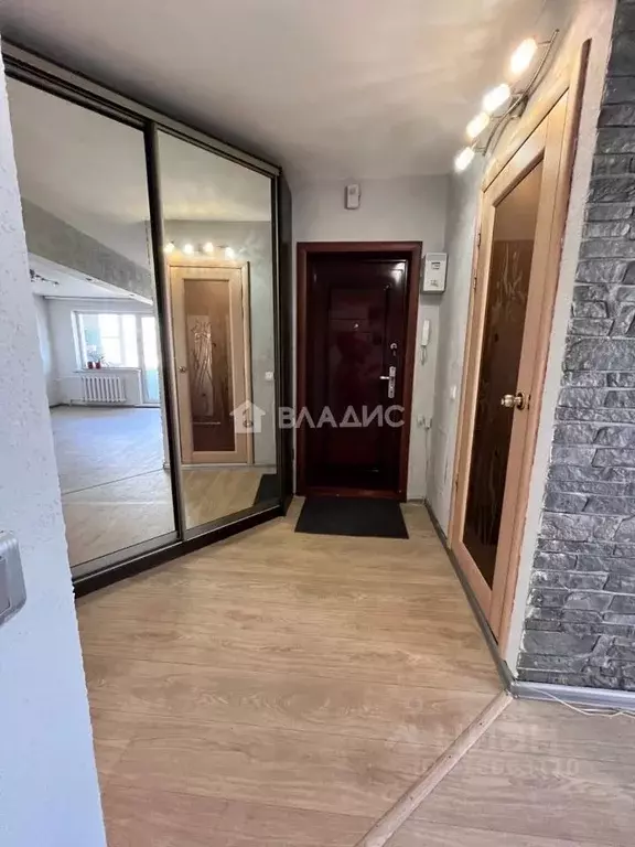 3-к кв. Алтайский край, Бийск ул. Ильи Мухачева, 123 (63.6 м) - Фото 0