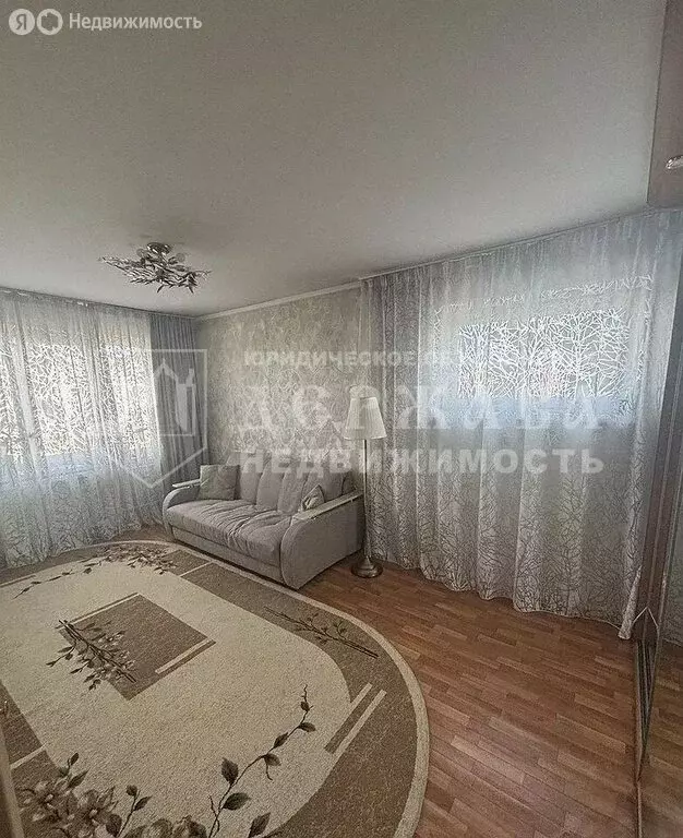 3-комнатная квартира: Кемерово, бульвар Строителей, 4 (58 м) - Фото 1