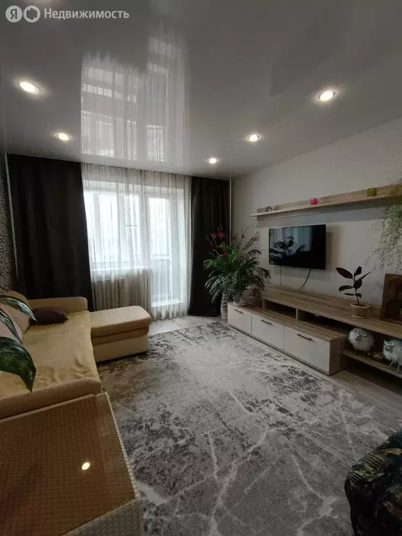 2-комнатная квартира: Киров, Ульяновская улица, 10 (54.3 м) - Фото 1