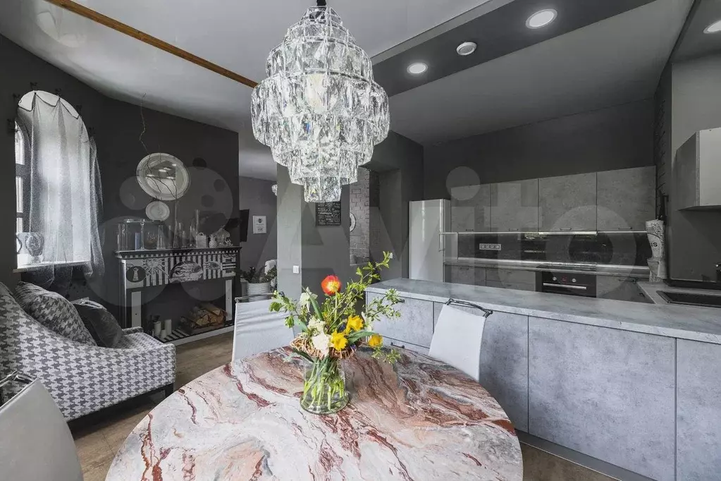 3-к. квартира, 140 м, 1/9 эт. - Фото 1