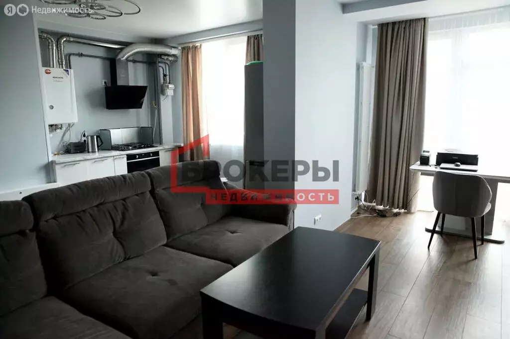 3-комнатная квартира: Севастополь, улица Челнокова, 17к1 (87.4 м) - Фото 2