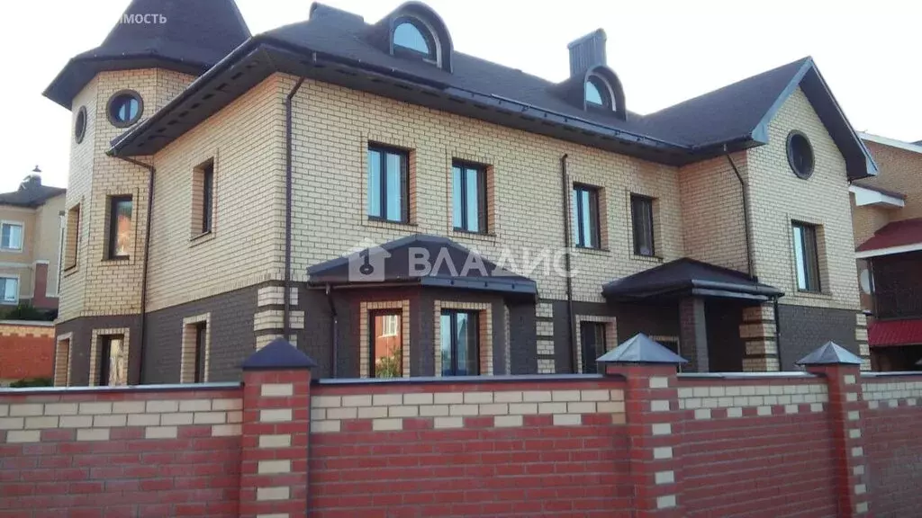 Дом в Сыктывкар, улица Микушева, 17А (444.9 м) - Фото 0