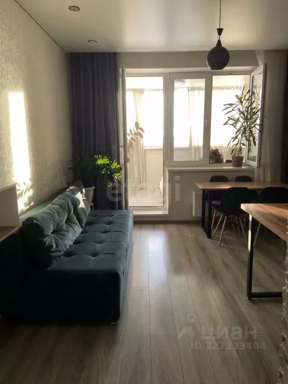 2-к кв. Тюменская область, Тюмень ул. 50 лет Октября, 75к1 (67.0 м) - Фото 1