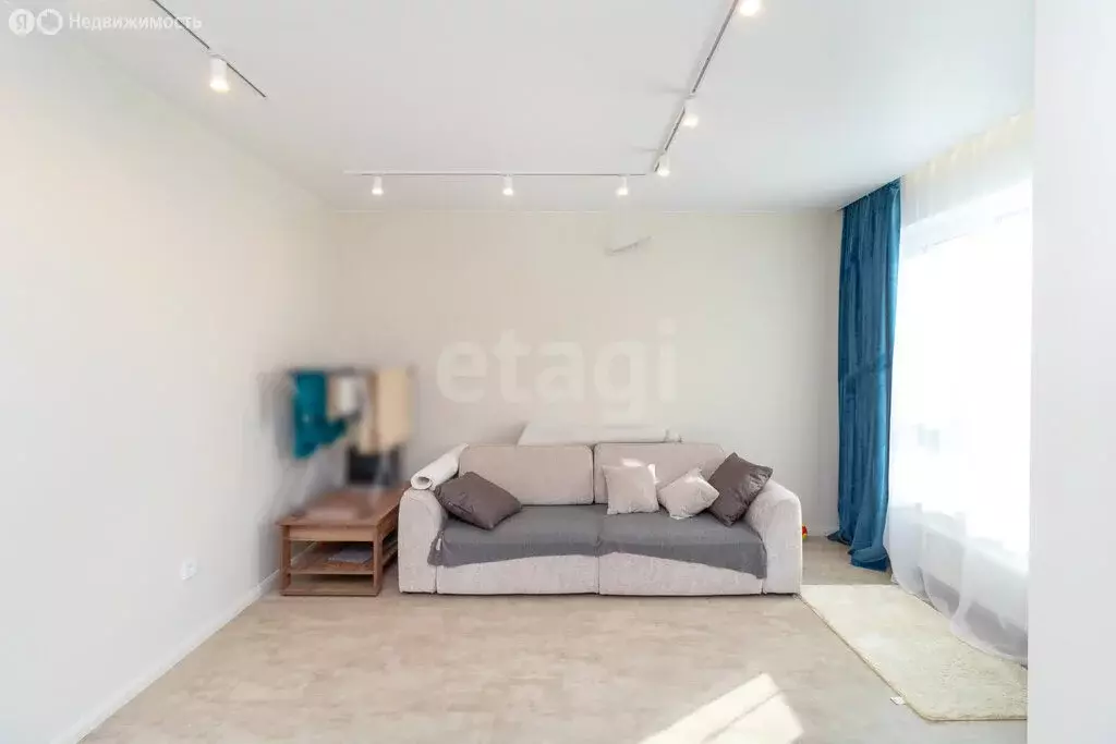 1-комнатная квартира: Тюмень, улица Пожарных и Спасателей, 1 (46 м) - Фото 2