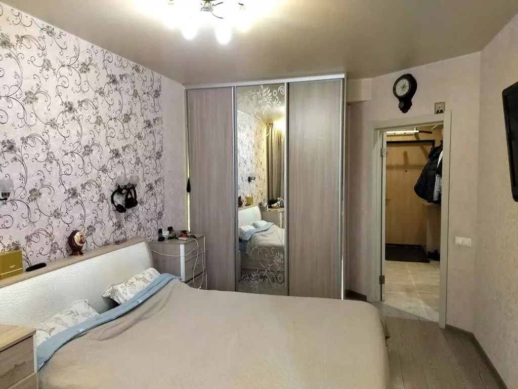 Продается 2-комнатная квартира - Фото 1