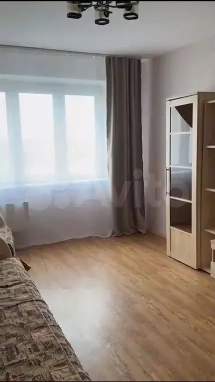 1-к. квартира, 35 м, 7/10 эт. - Фото 0