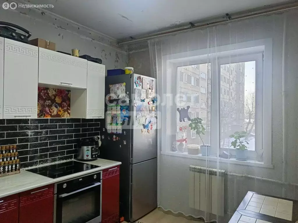 3-комнатная квартира: Бийск, улица имени Героя Советского Союза ... - Фото 1