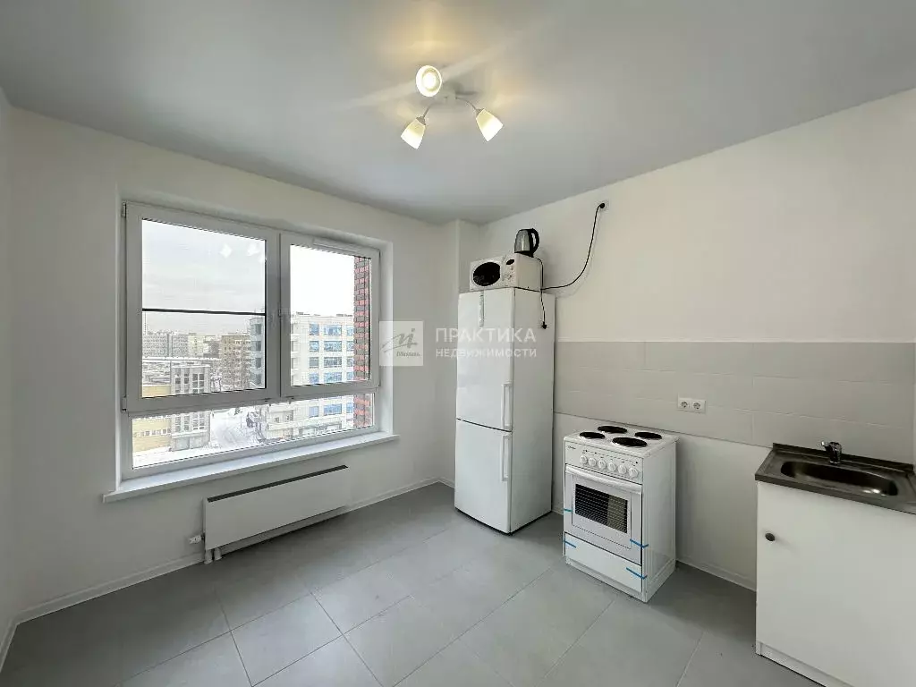 Продается 3-комнатная квартира - Фото 1