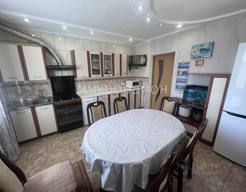 Дом в Крым, Джанкойский район, Рощинское с/пос, с. Ближнегородское ул. ... - Фото 1