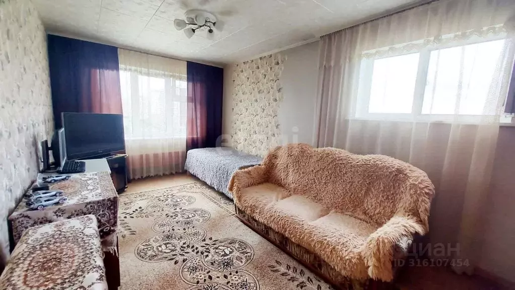 3-к кв. Кемеровская область, Кемерово бул. Строителей, 1 (58.2 м) - Фото 0
