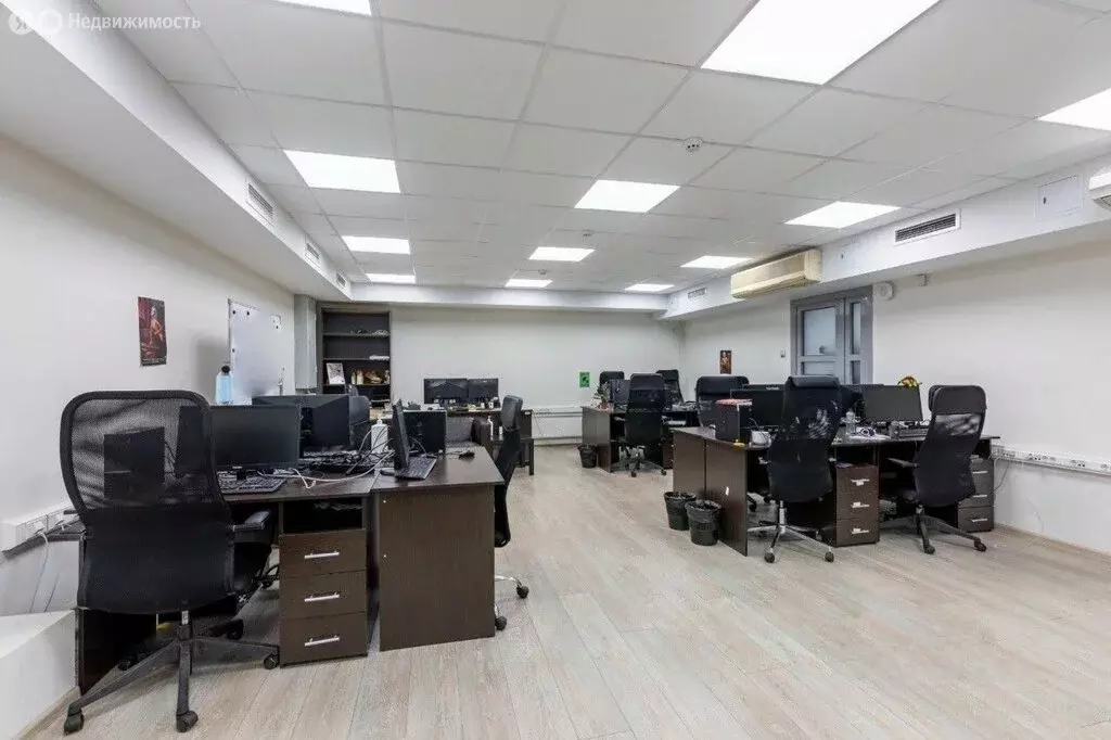 Помещение свободного назначения (572 м) - Фото 1