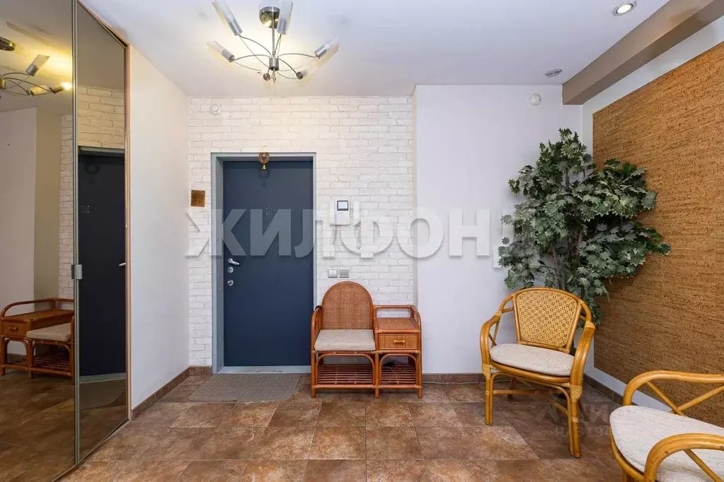 4-к кв. Новосибирская область, Новосибирск ул. Галущака, 3 (139.5 м) - Фото 1