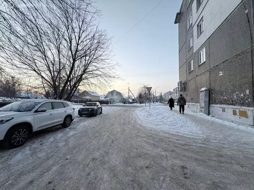 3-комнатная квартира: Брянск, улица Шолохова, 47 (48.3 м) - Фото 1