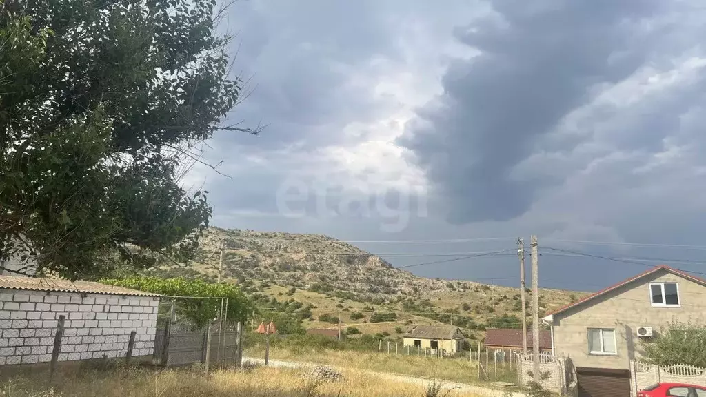 Участок в Крым, Кировский район, Старый Крым городское поселение ул. ... - Фото 1