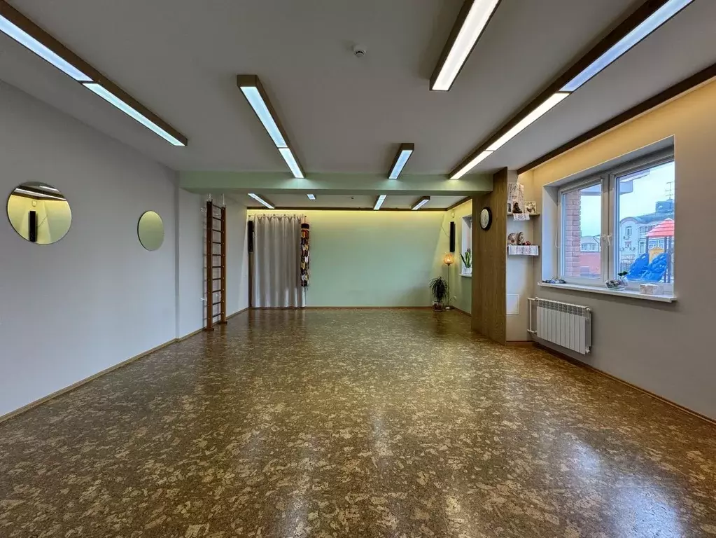 2-к кв. Кировская область, Киров ул. Урицкого, 5 (76.2 м) - Фото 1