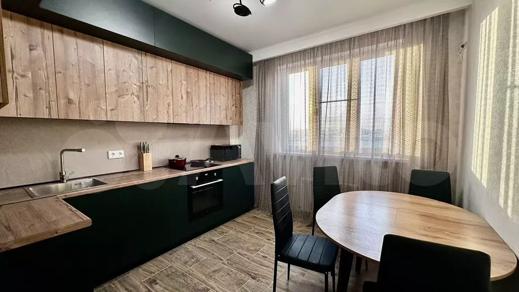 2-к. квартира, 60 м, 7/9 эт. - Фото 0