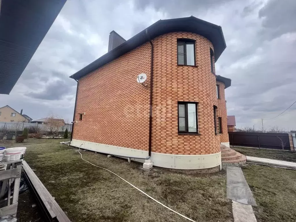 Дом в Белгородская область, Губкин ул. Свободная, 17 (202 м) - Фото 1